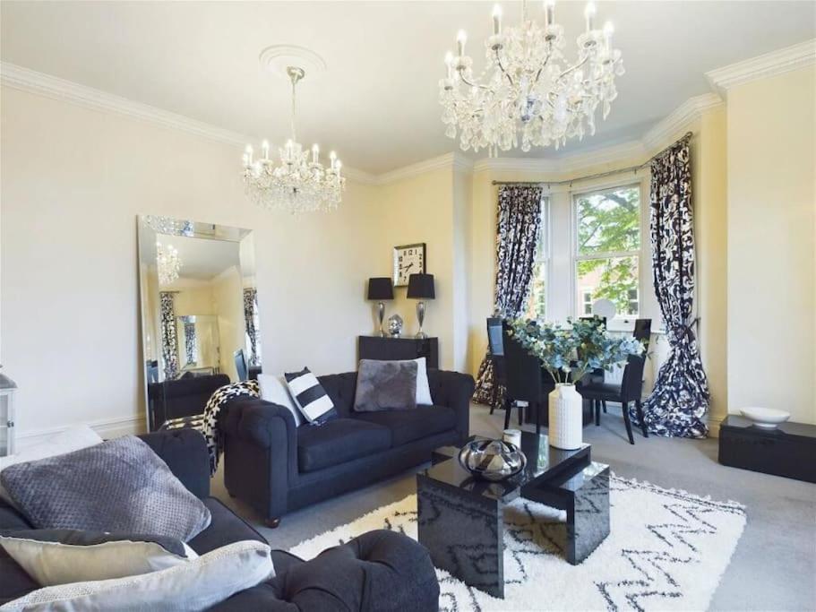 Upmarket Apartment In Ormskirk Exterior foto